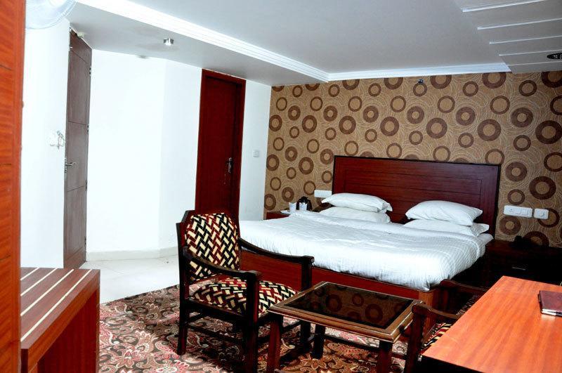 Hotel Trinetar Resorts Batoti Экстерьер фото