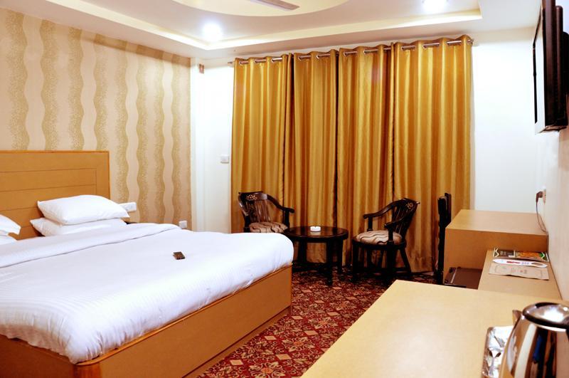 Hotel Trinetar Resorts Batoti Экстерьер фото